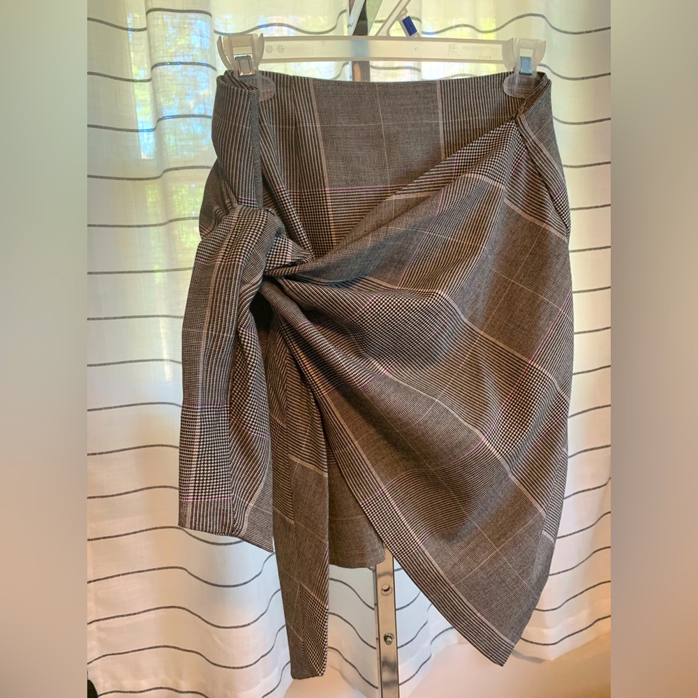 Who What Wear tie front skirt